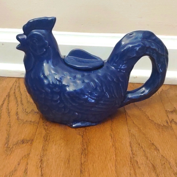 Clay City Pottery Blue Hen Tea Pot - Picture 3 of 11